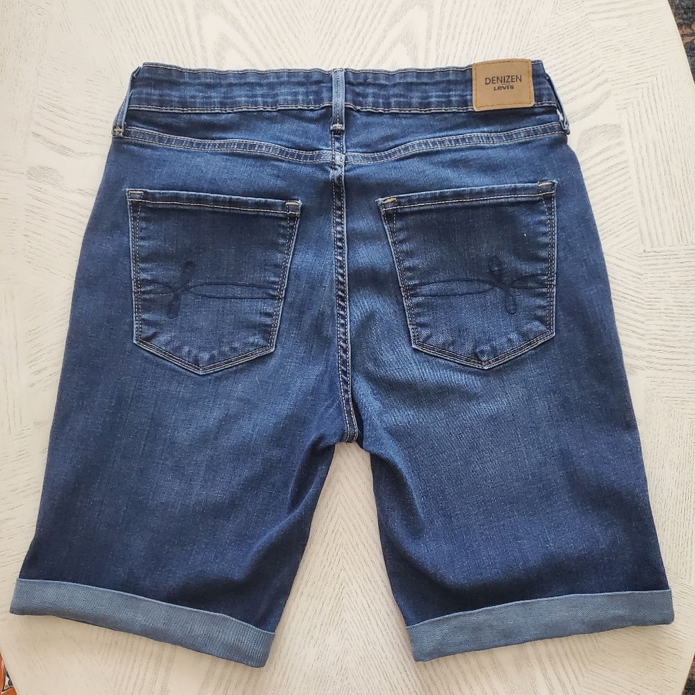 Bermuda Denim Short By Denizen From Levis Size 8 Waist 29 EUC - Picture 5 of 6